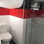 House With 3 Suites, Jacuzzi, Terraces, Albufeira