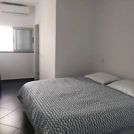 Apartment House With 3 Suites, Jacuzzi, Terraces, Albufeira *