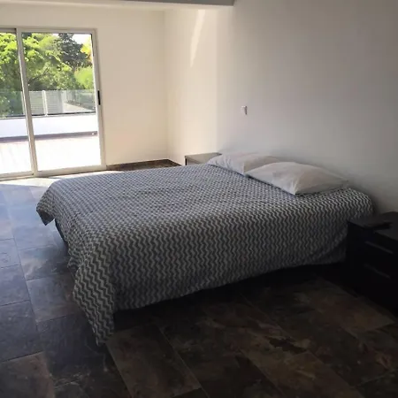 House With 3 Suites, Jacuzzi, Terraces, Albufeira *